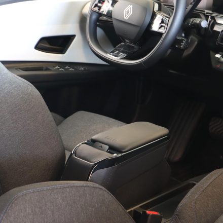 RATI ARMSTER 2 armrest RENAULT 5 E-TECH 2024-  [black,vegan leather]