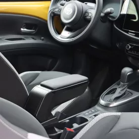   RATI ARMSTER S armrest TOYOTA AYGO X HYBRID 2026-  [black,vegan leather]