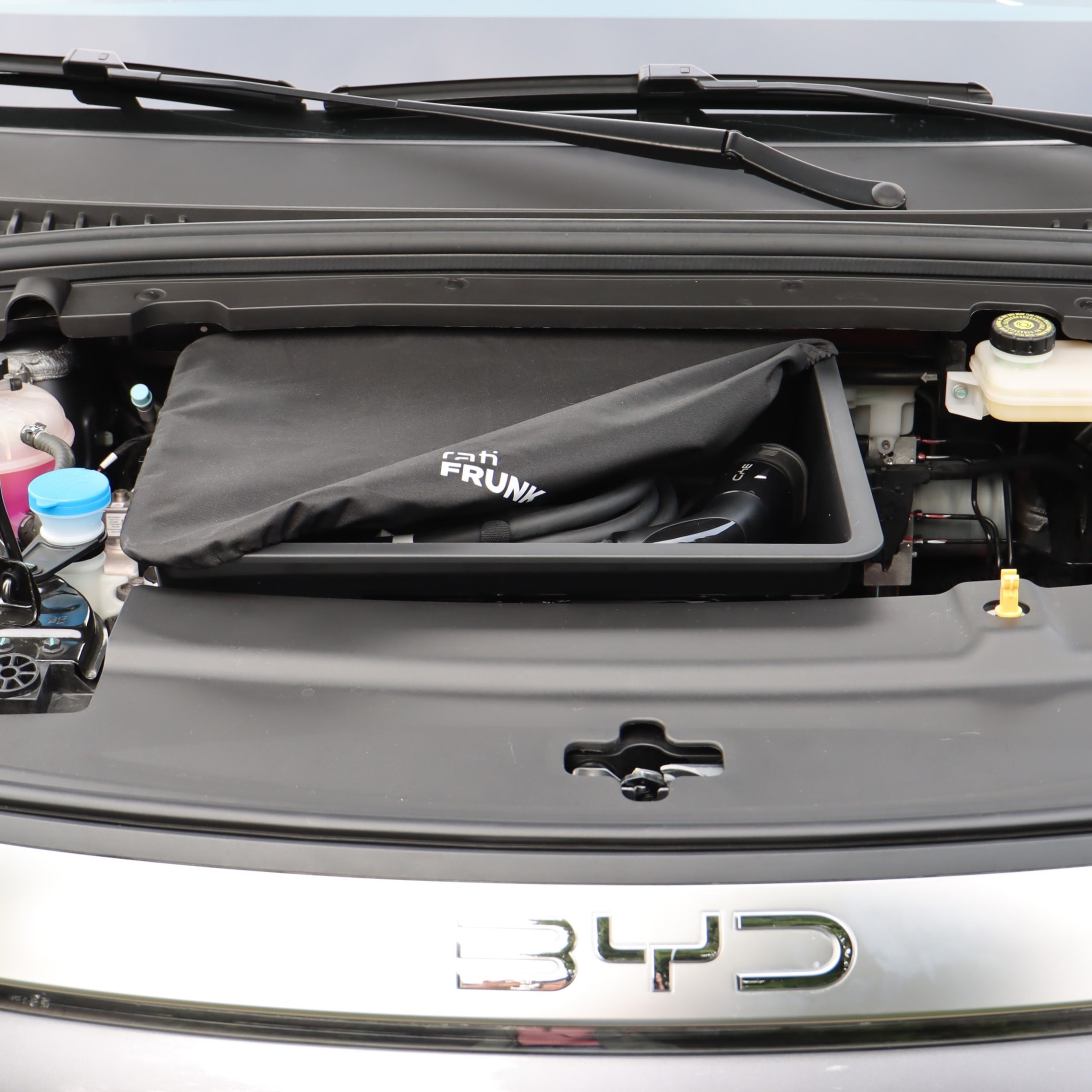 New for BYD Atto 3: front storage