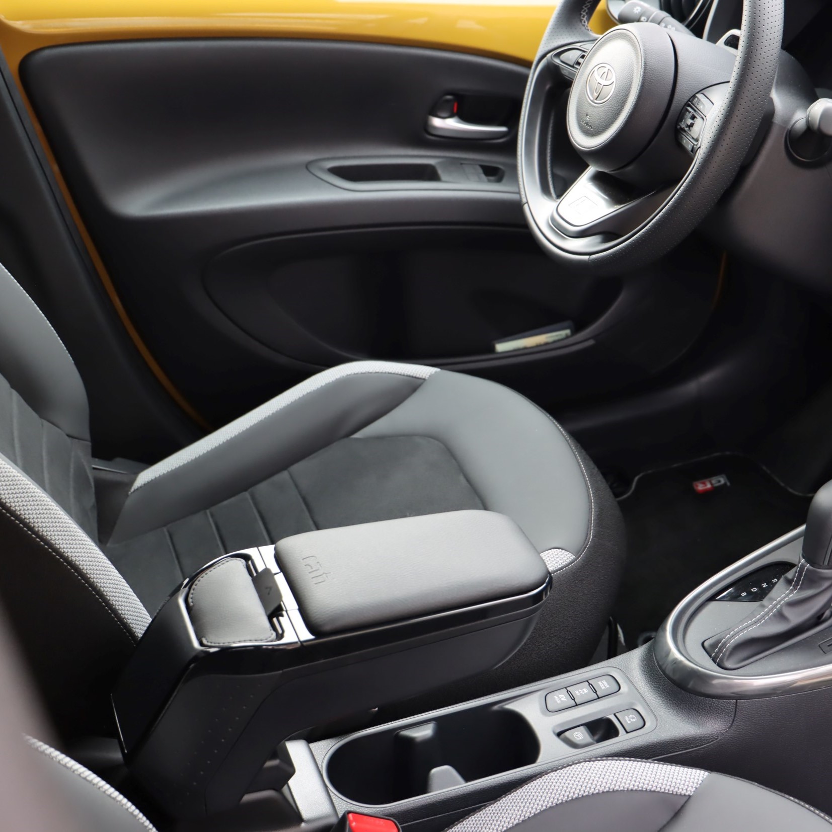 New, Rati armrests for the Toyota Aygo X Hybrid